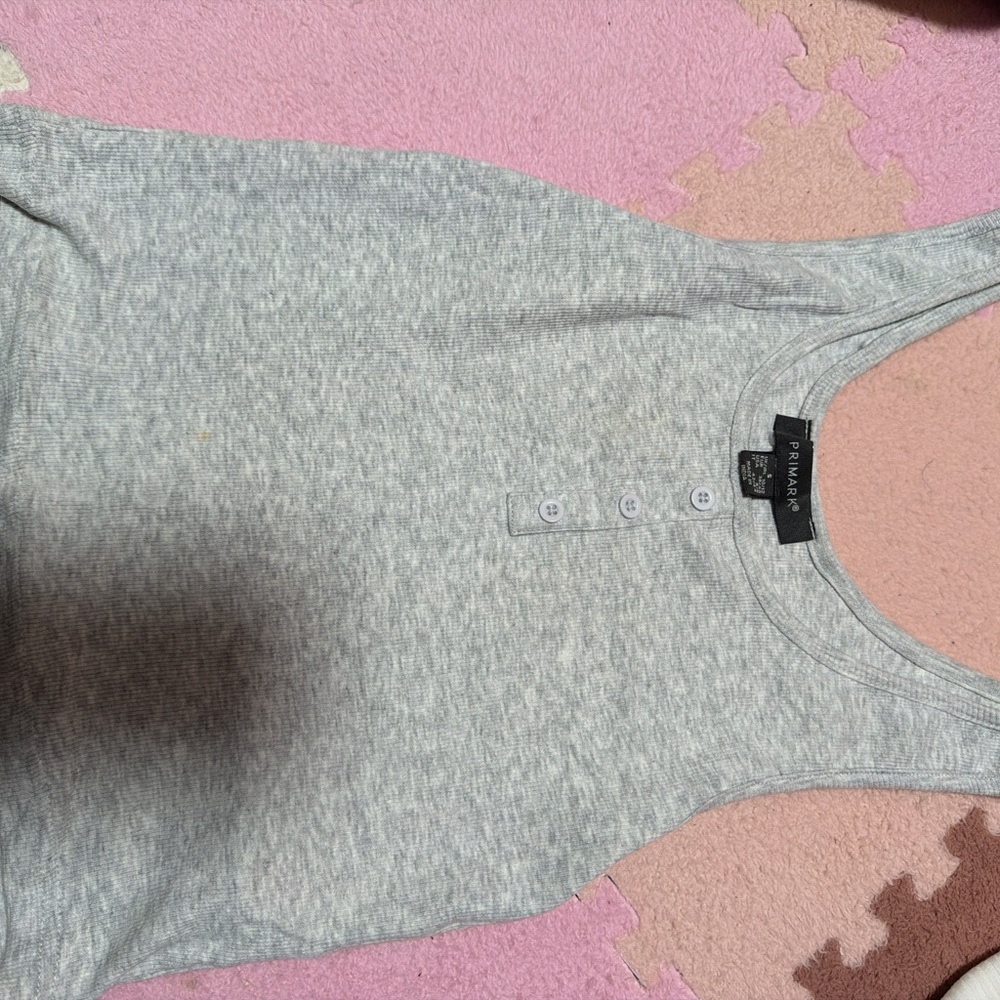 Forever 21 Light Gray Buttoned Tank Top